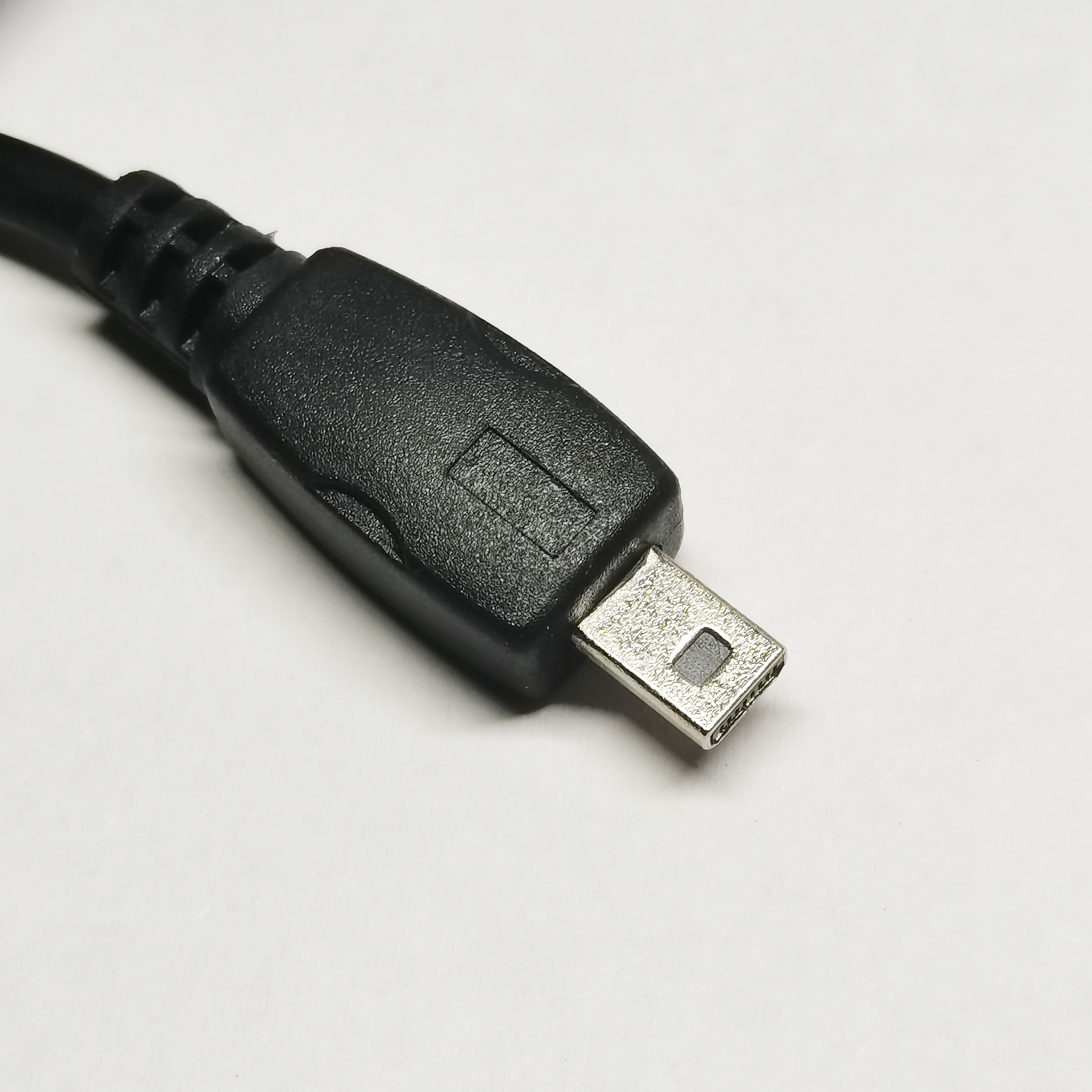 mini8pin手机数据线mp4充电传输线下下载随身听手机数据线