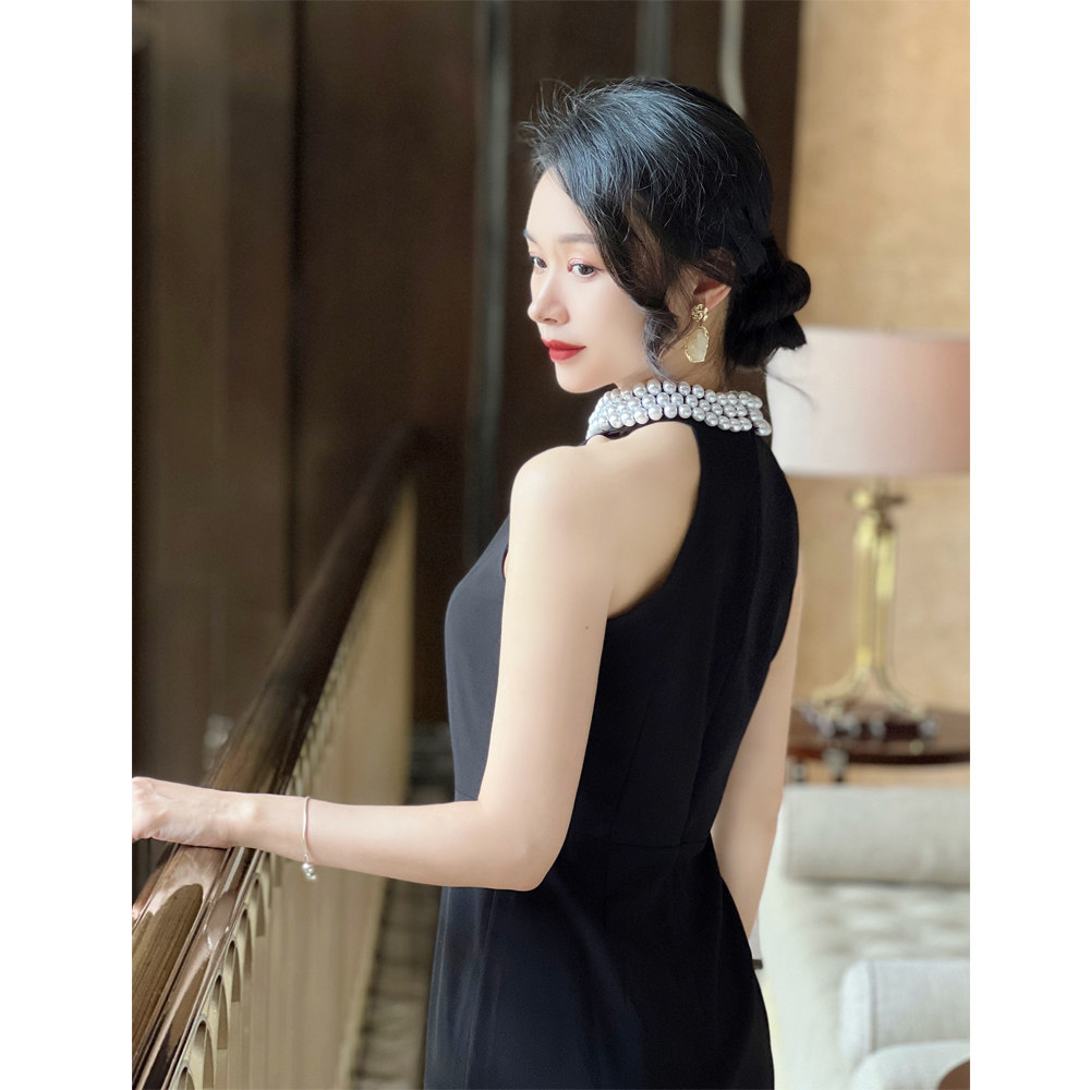 高端赫本连体夏季薄款女名媛气质珍珠挂脖连衣裤连体衣