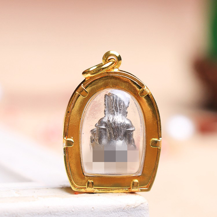 15年老店泰国佛牌阿赞喷小萝衣镀金钻壳项链泰国特色