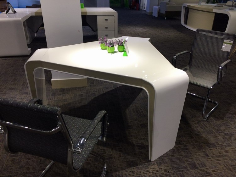 三角形洽谈白色亮光烤漆16米会议桌s31会议桌