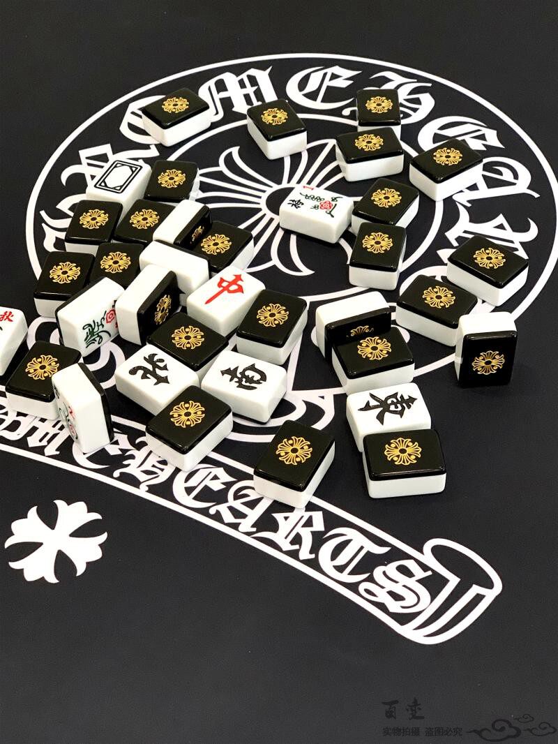 正品授权 克罗心 潮牌黑色麻将 家用手搓卡通 字母中大号麻将