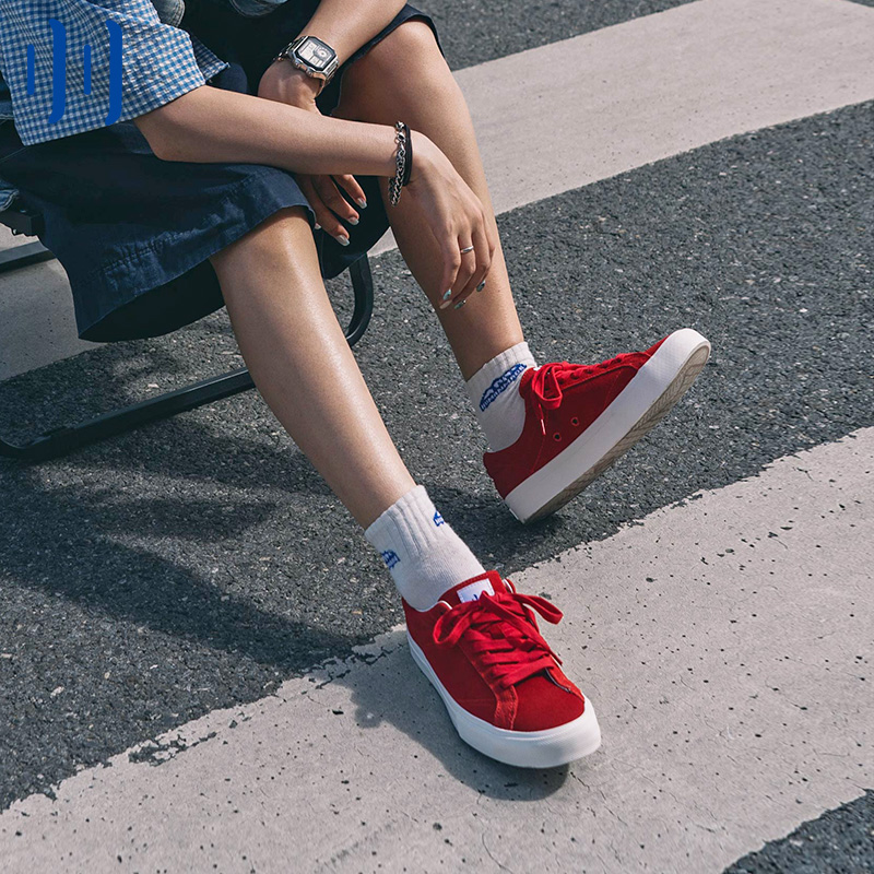 顽刻Ollieskate专业顽刻滑板鞋红色翻毛皮低帮男女INS耐磨帆布鞋
