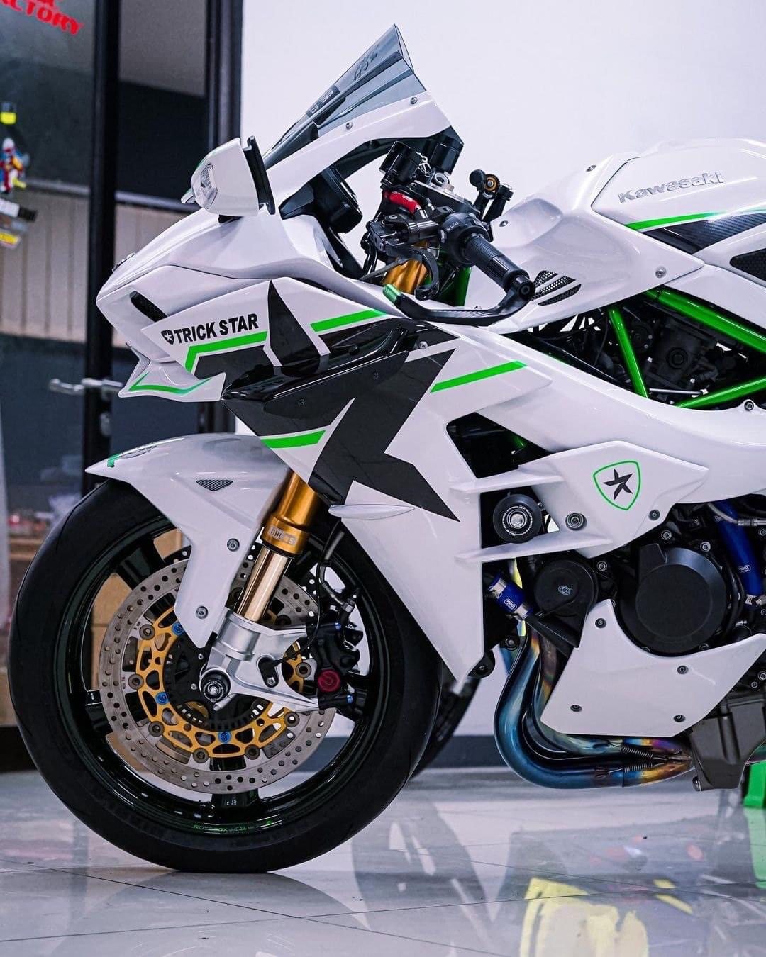 川崎机车重机进口地平线水冷四缸h2v4杜卡迪摩托车整车