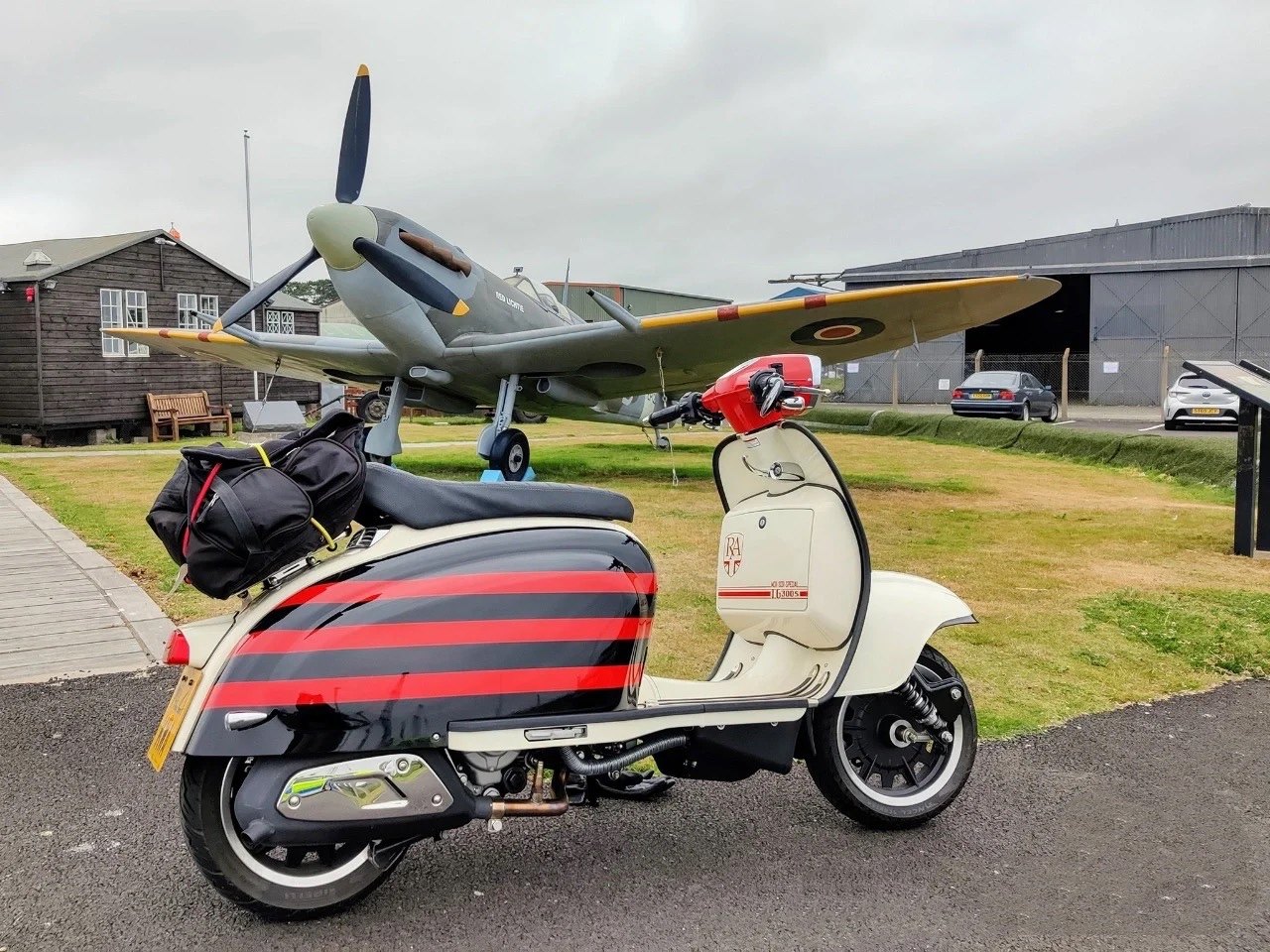 进口比亚乔维斯春天本田小龟脉冲电喷水冷踏板摩托车整车