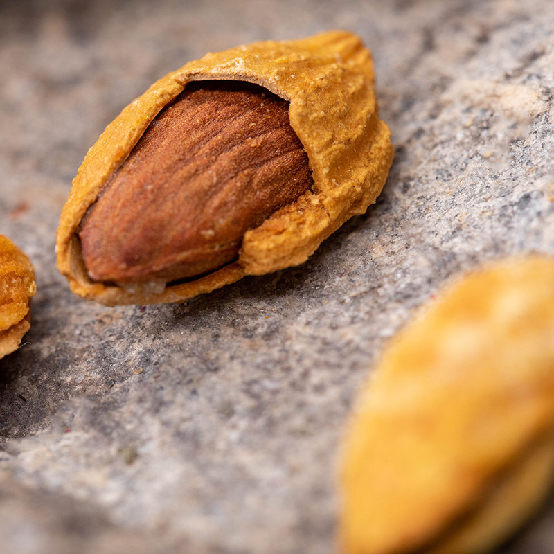 新疆直发特产喀什纸皮巴旦1000g零食坚果椒盐杏仁