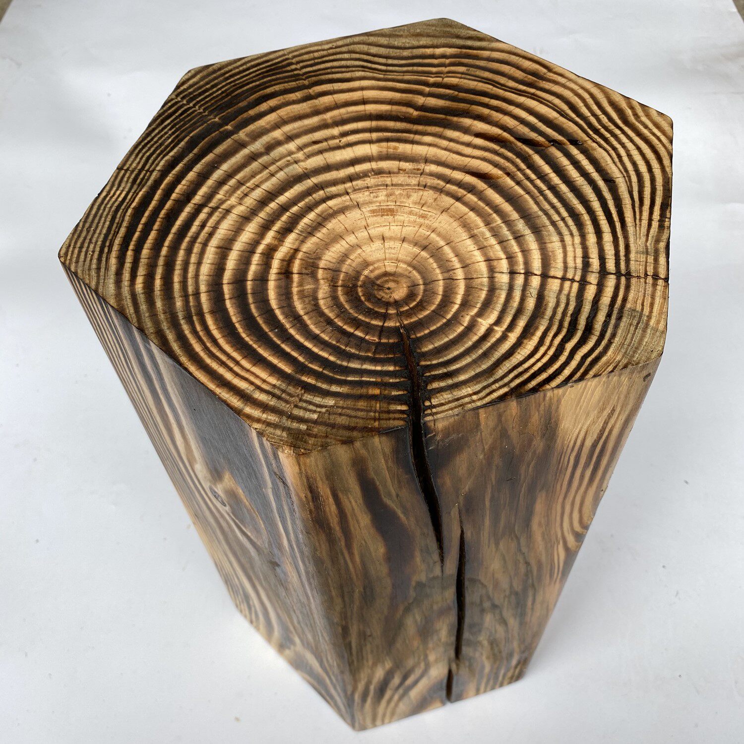 碳化树墩乡村凳子创意实木矮凳不规则梳妆墩子摆件