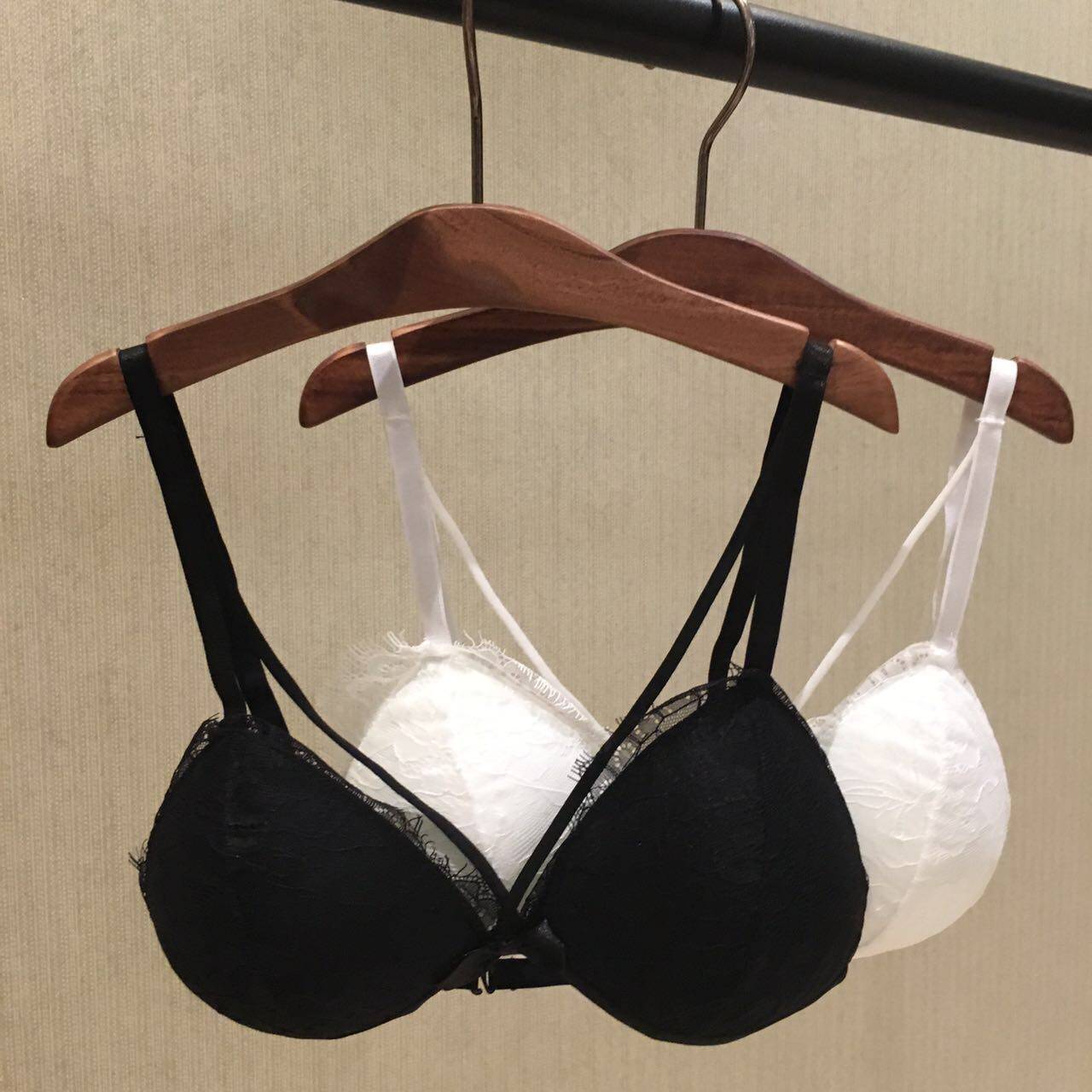 围胸裹胸带胸垫无钢圈文胸防走光打底蝴蝶结交叉带蕾丝抹胸 包邮