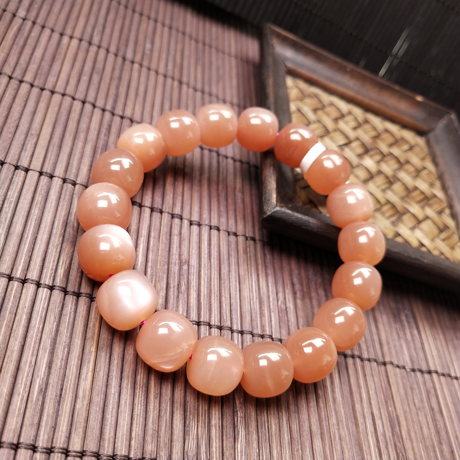 纯天饰品配饰手串长石拉长月光石老形手链情侣手链