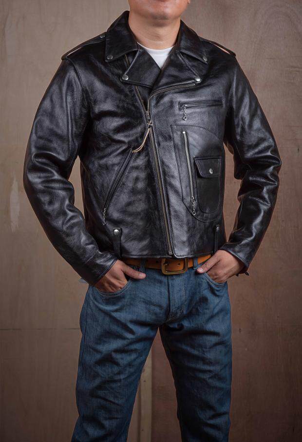 海盗出品日产植鞣水染马皮50年代美式复古斜拉皮衣