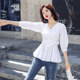 Autumn and winter Korean Fan loose lantern sleeve waist long-sleeved white shirt female temperament V-neck T-shirt design sense effort Hong Kong flavor Autumn and winter Korean Fan loose lantern sleeve waist long-sleeved white shirt female temperament V-neck T-shirt design sense effort Hong Kong flavor