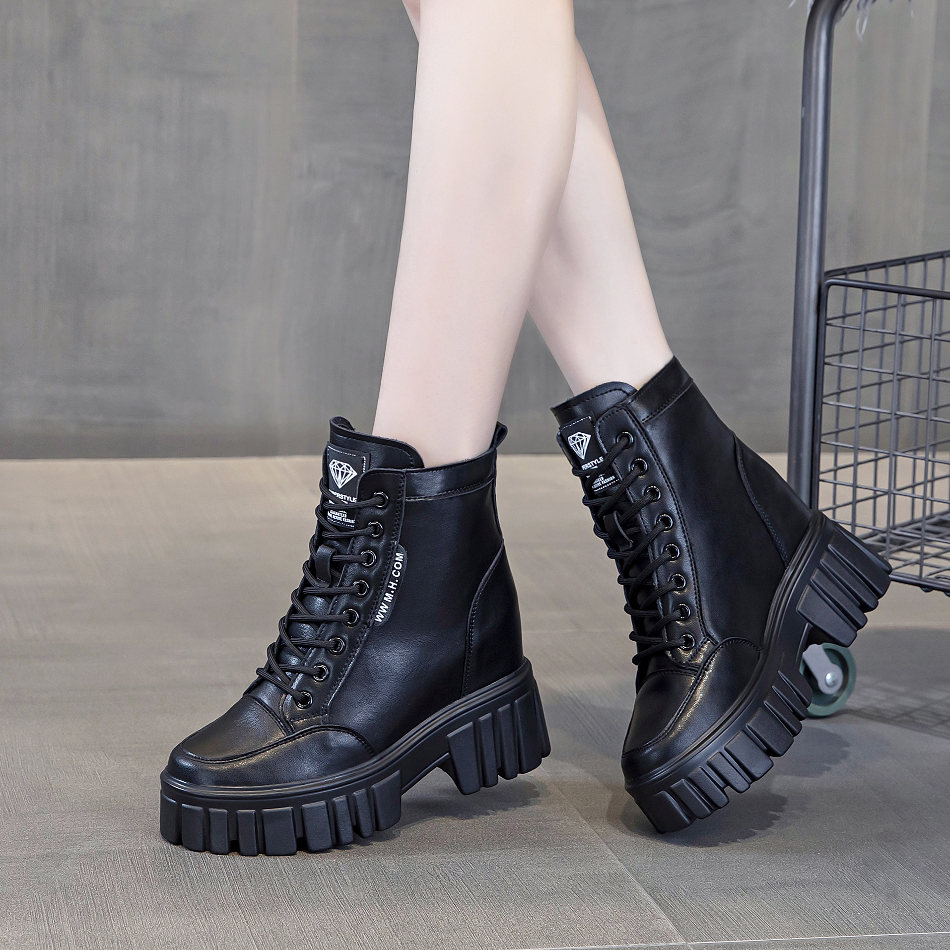 真皮ins潮马马丁靴女2021秋冬新款厚底棉靴马丁靴