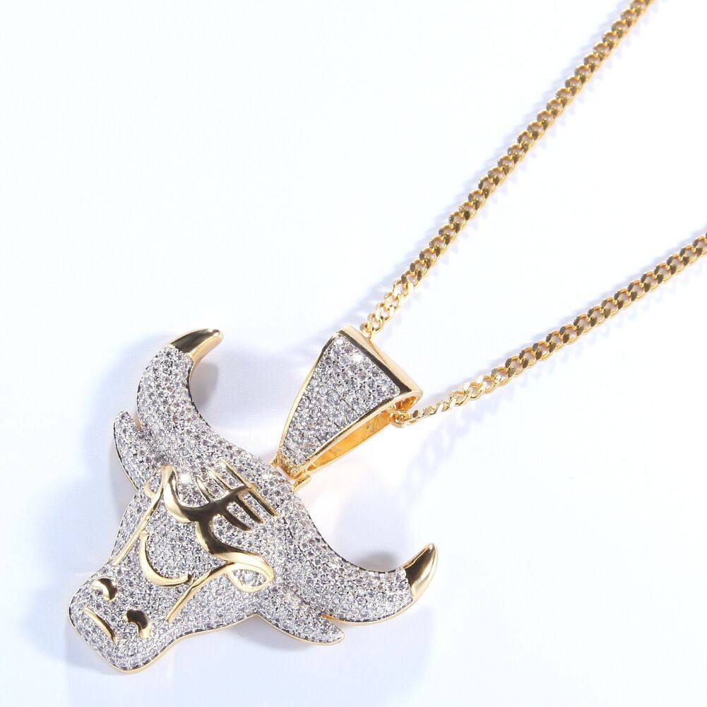 吊坠项链新款嘻哈微镶锆石牛头双色电镀男式项坠
