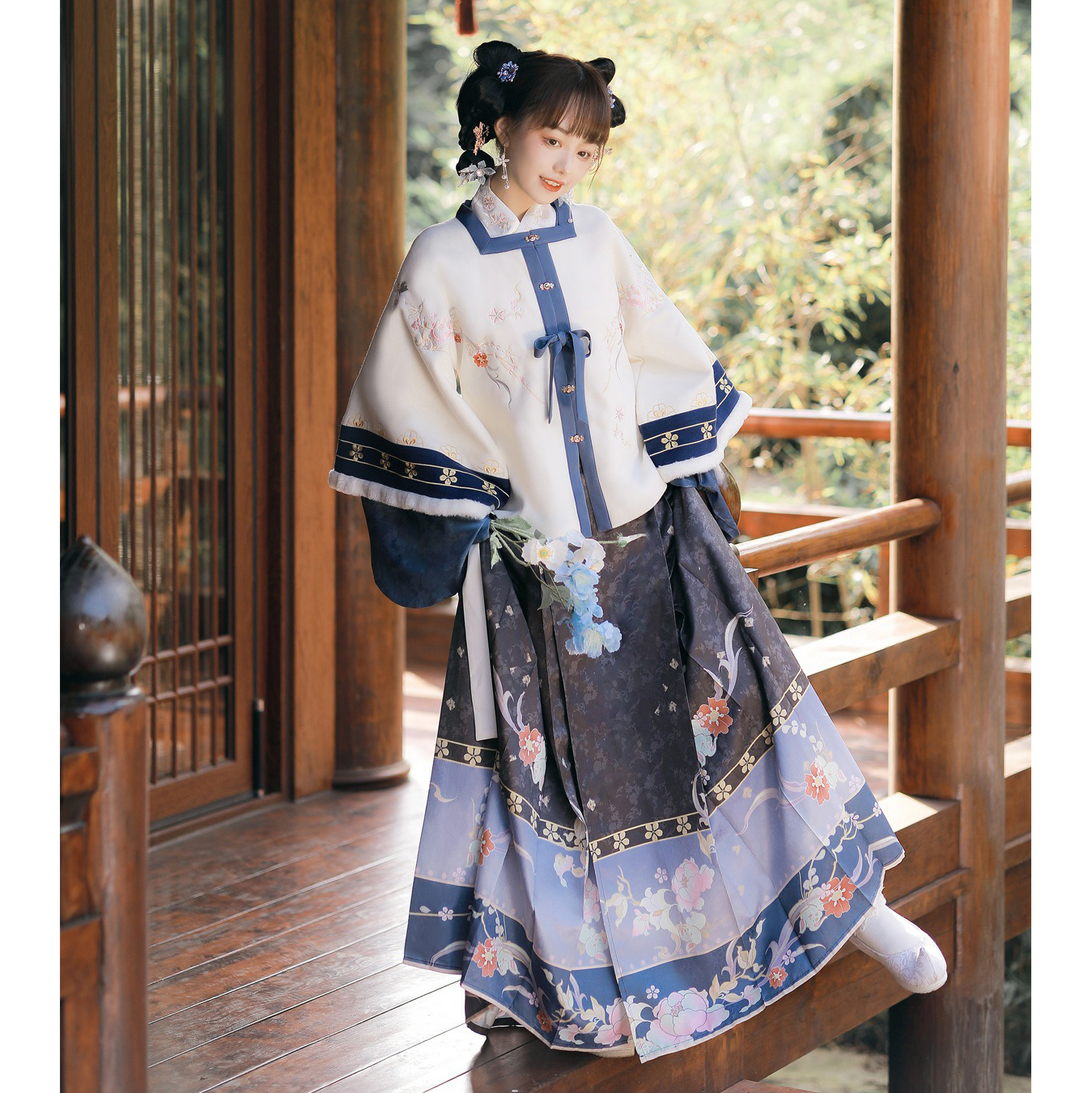 原创广寒迟意明制秋冬季汉服琵琶袖上袄马面裙汉服