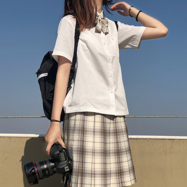 Cherry family JK white shirt lapel collar embroidery corner square collar short-sleeved multi-colored short-sleeve shirt female summer Cherry family JK white shirt lapel collar embroidery corner square collar short-sleeved multi-colored short-sleeve shirt female summer