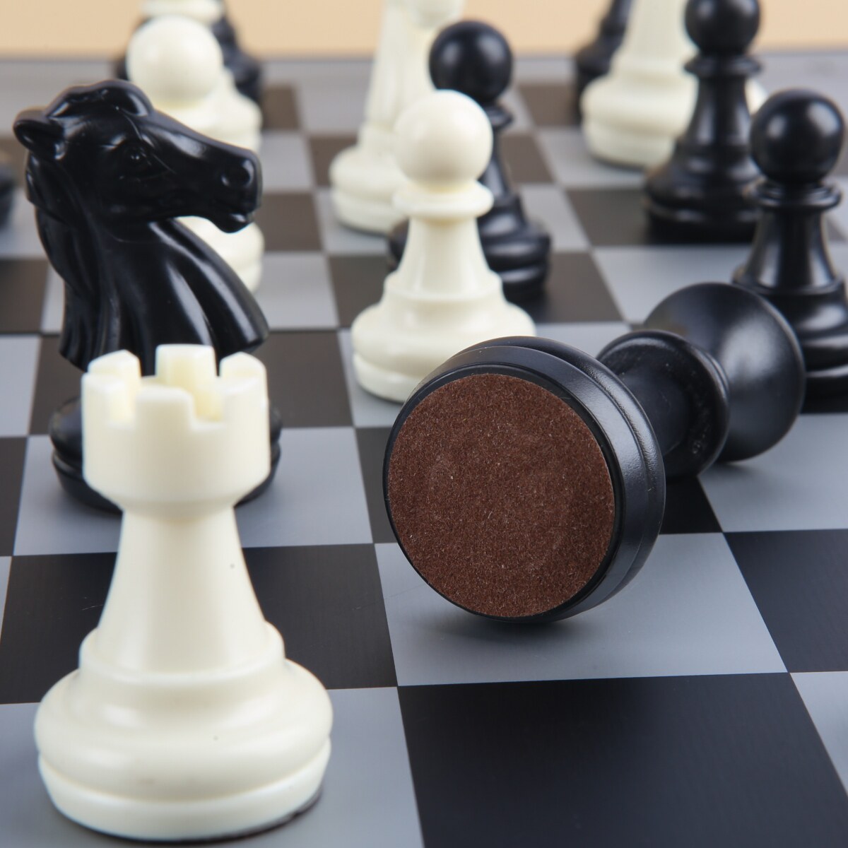 震撼低价成功国际象棋磁性折叠式棋盘套装国际象棋