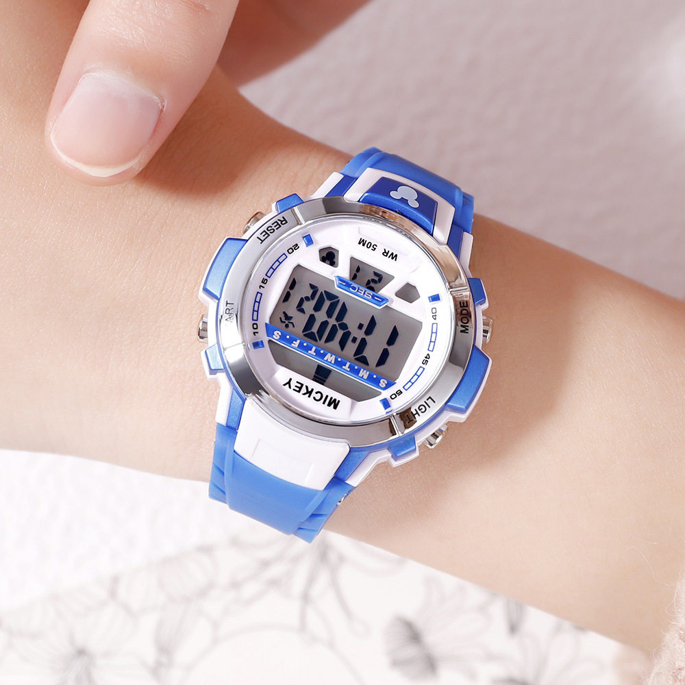 迪士尼儿童手表男孩夜光防水电子表2019小学生多功能国产腕表