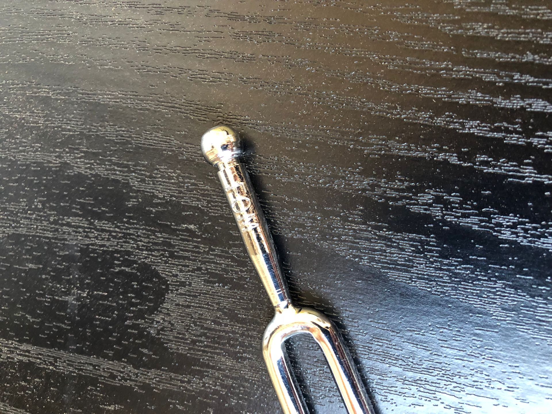 音叉fom国际标准钢叉a440hz测量标准音小提琴弦乐通用音叉