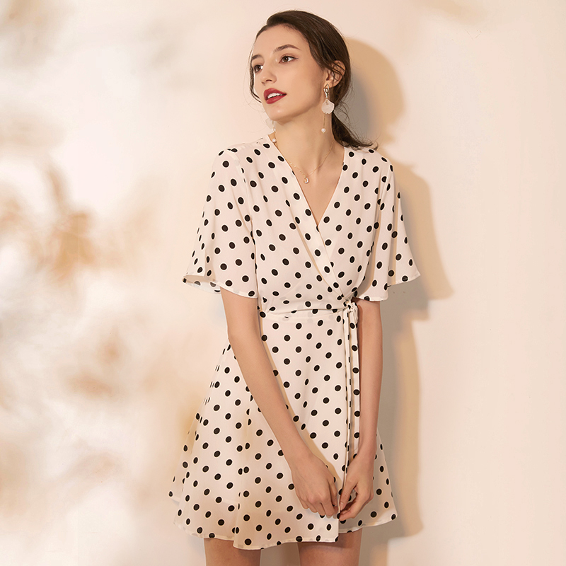 波点茶歇裙法式v领白色2021礼服裙