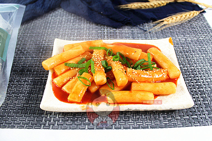 正宗韩式风味年糕条辣炒粘糕条部队韩式辣酱火锅专用打糕条500g装