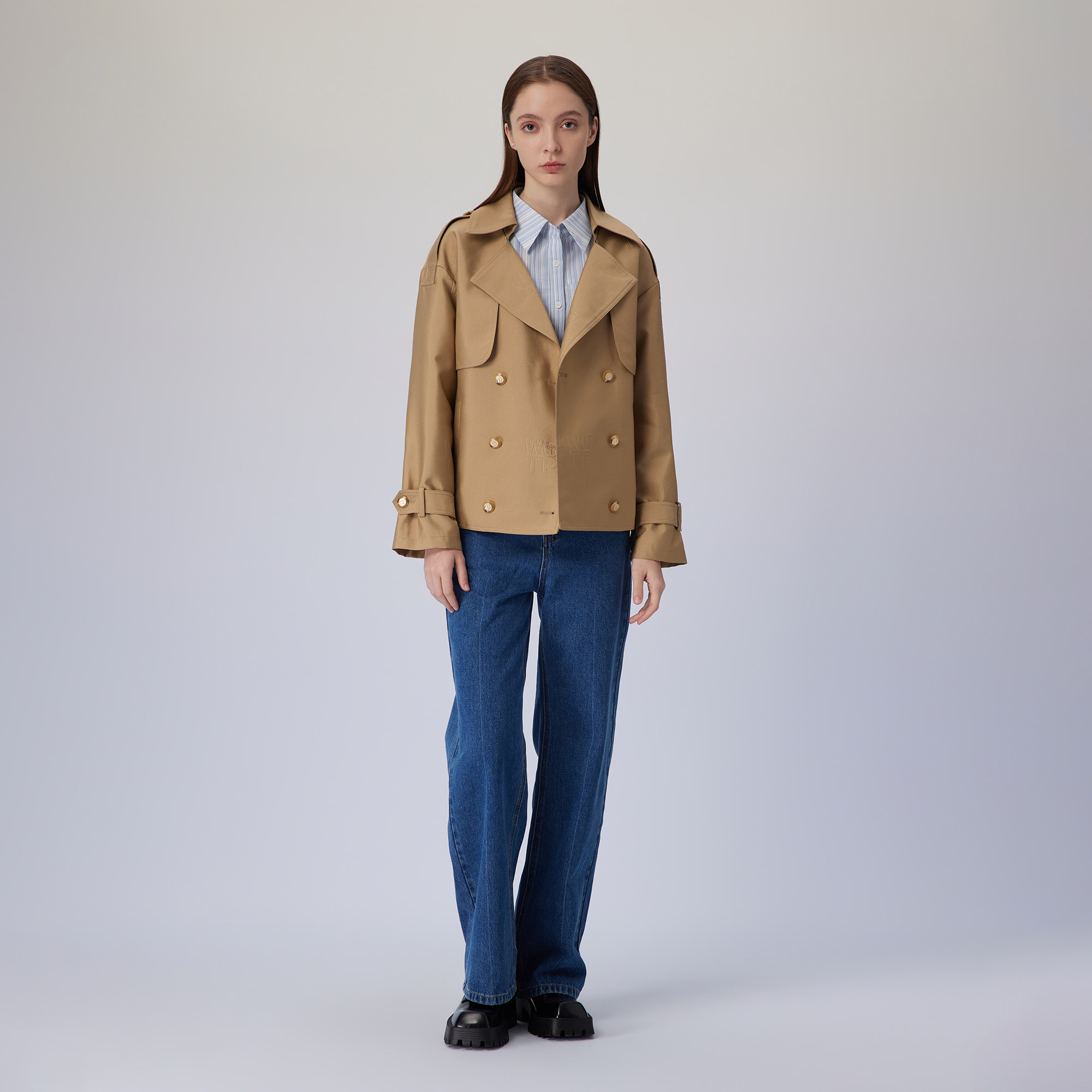 basichouse百家好2023春季新款复古工装风衣翻领短外套