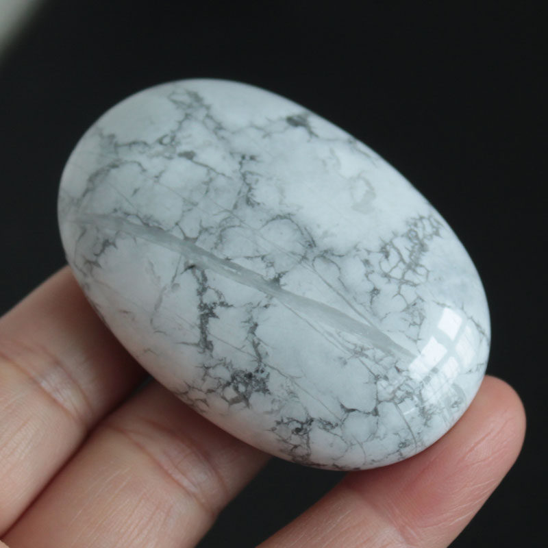 水玉冰魄天然白松石松石随形把玩原石扁片手把实物摆件