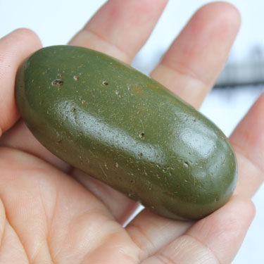 水玉冰魄绿玛瑙原石把玩海洋玛瑙绿玉髓原矿马达加斯加不透光