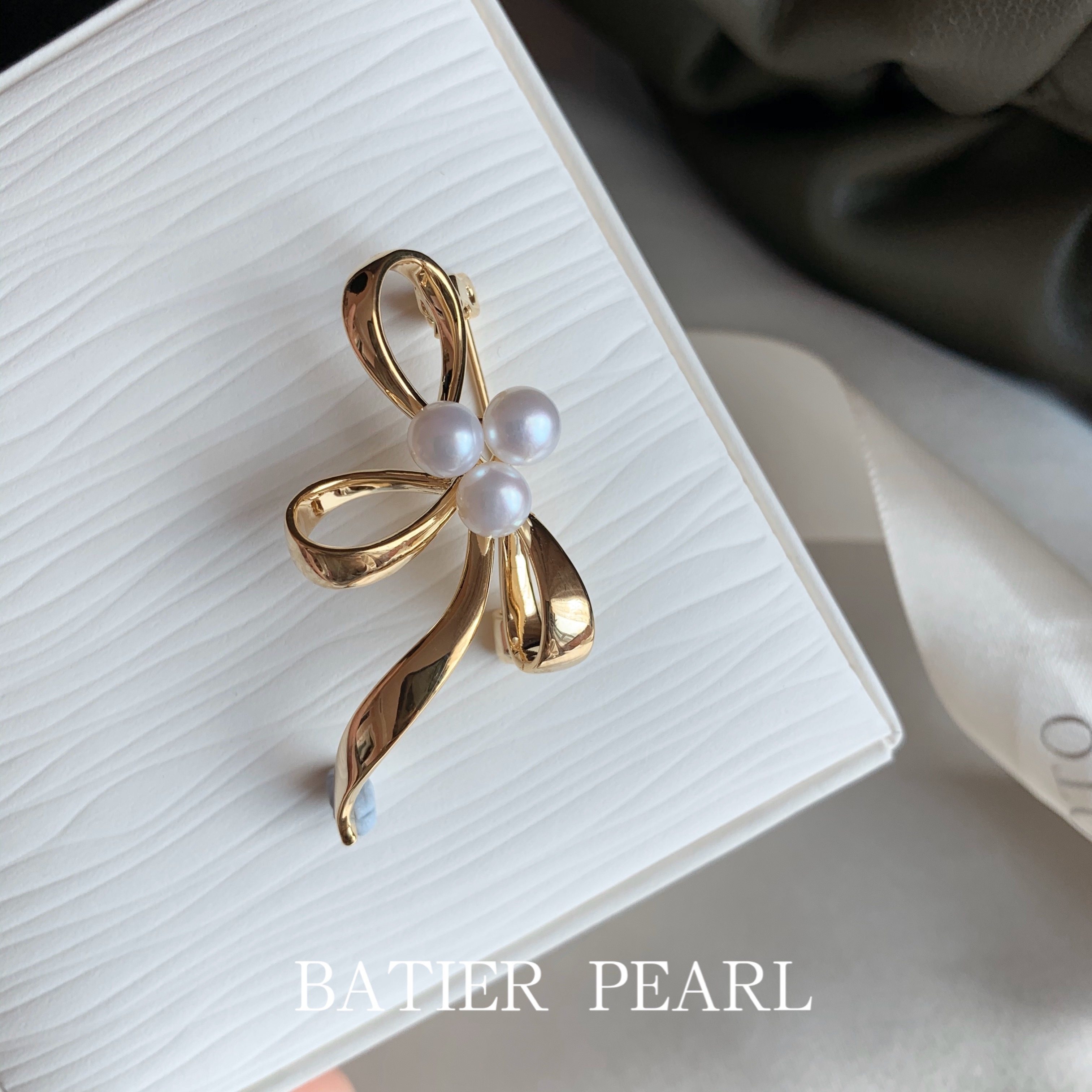 同款蝴蝶结天然淡水珍珠气质胸针胸花西装装小胸针