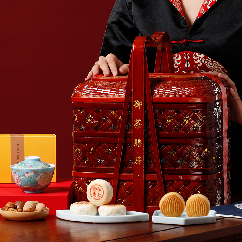 御茶膳房高档年货礼盒新年礼物春节礼品过年特产糕点高端竹编提篮