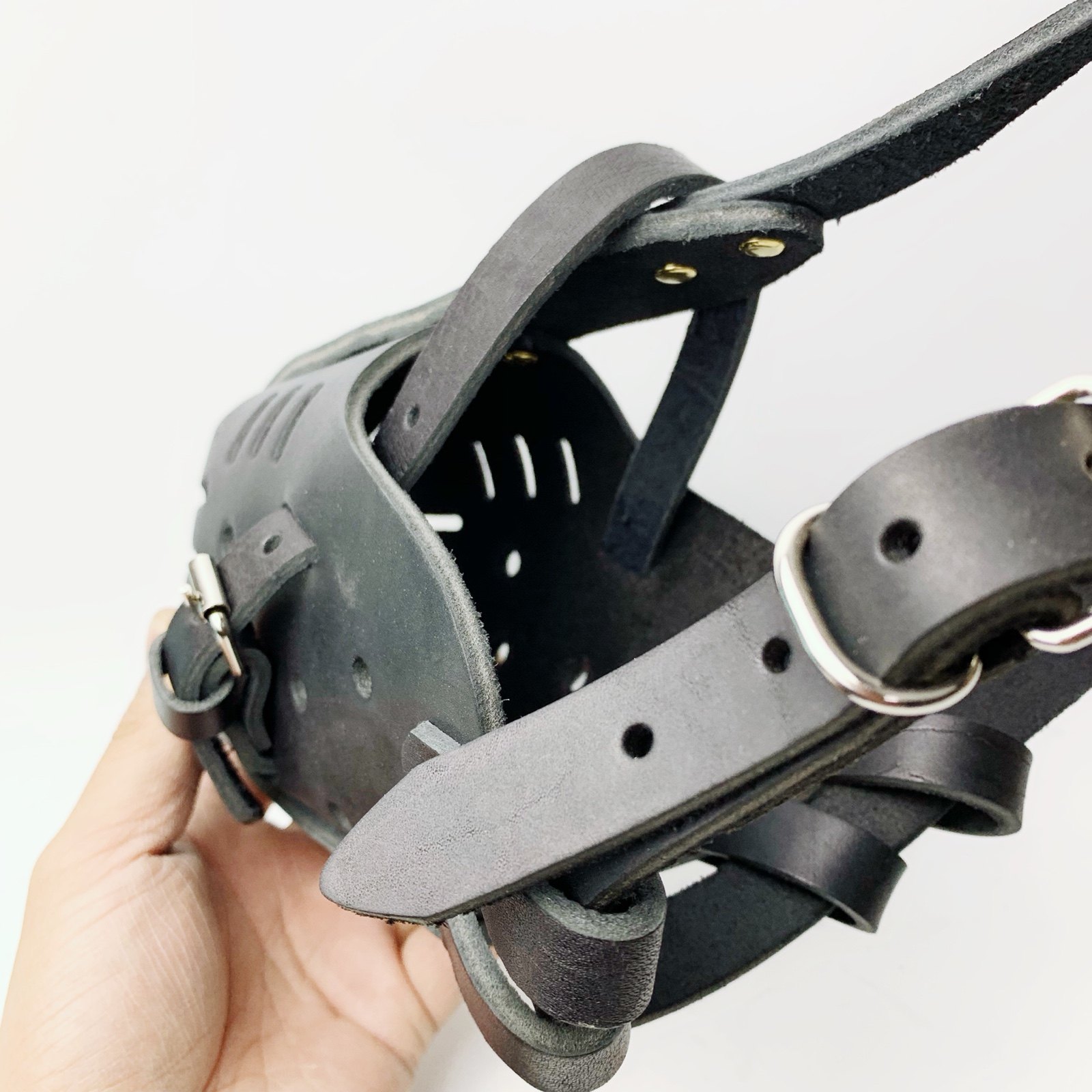 马犬杜宾德牧专用牛皮嘴套训犬防撞击口笼防咬人口罩训狗专业嘴笼