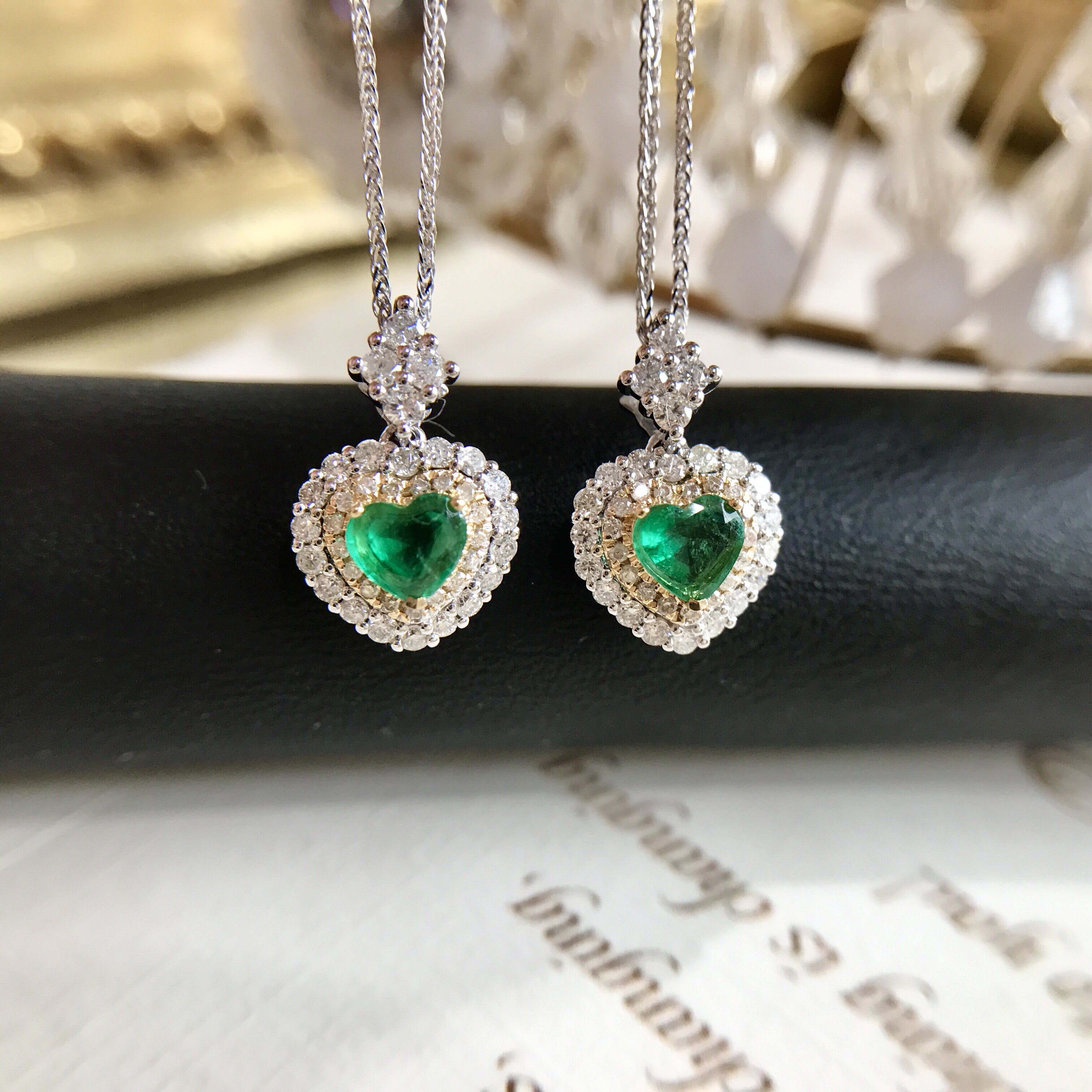 18k祖母绿项链爱心心形天然天然宝宝石五月生辰颈饰