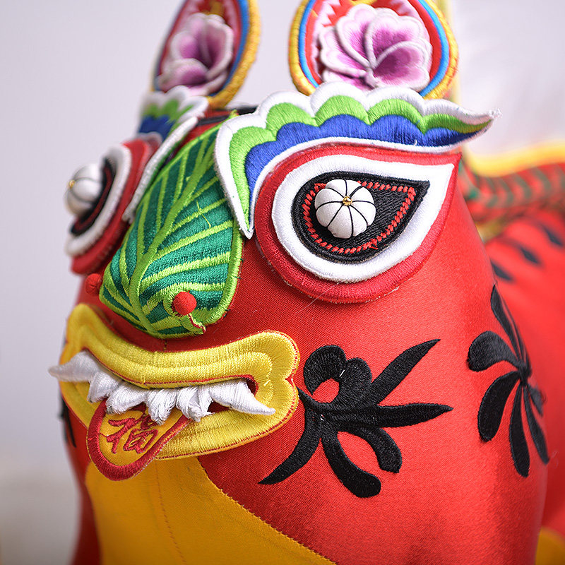 刺绣摆件礼物周岁礼周岁百天黎侯虎满月儿童婴儿布老虎