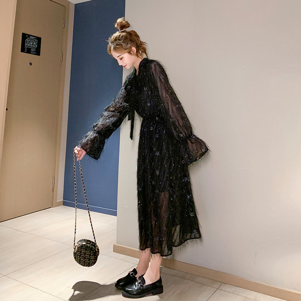 冬季仙女配大衣的流苏蕾丝连衣裙女2020新款厚内搭过膝超仙裙子潮