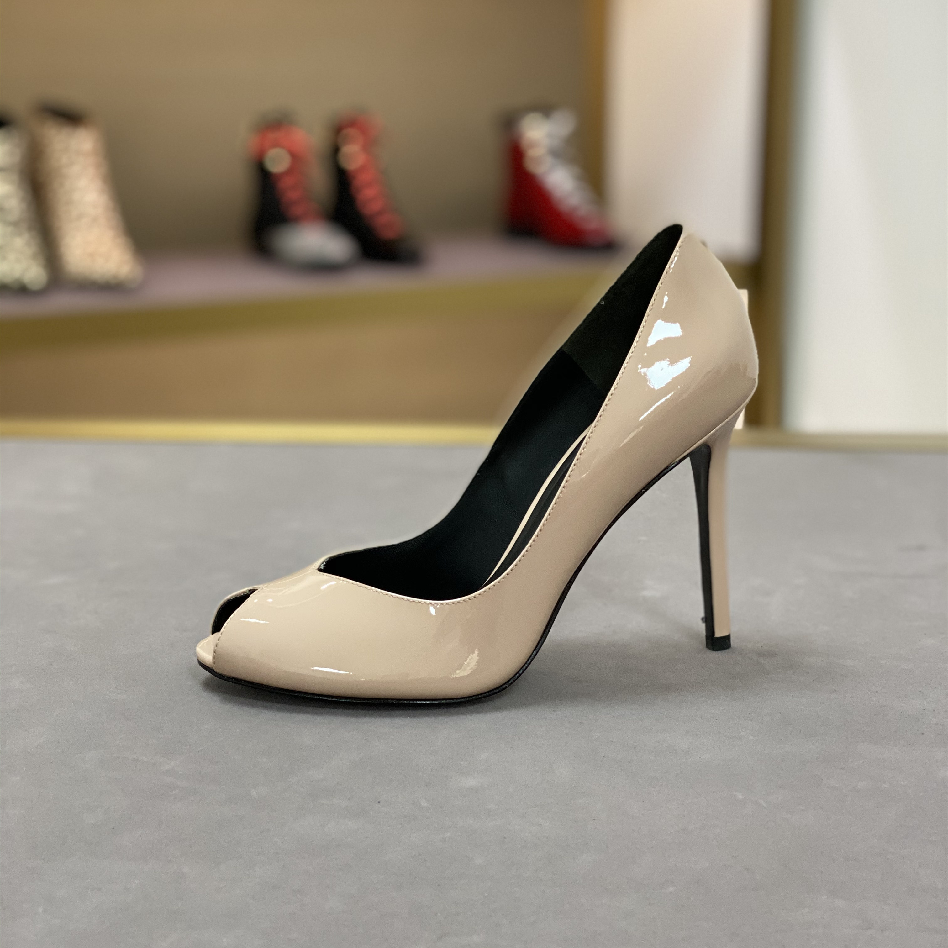 stella luna 露娜女鞋 春秋款牛皮鱼嘴细高跟通勤女单鞋slp117110