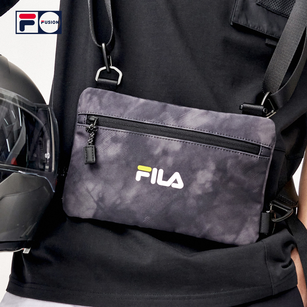 filafusion斐乐潮牌情侣挎包2021春夏东京街头挎包