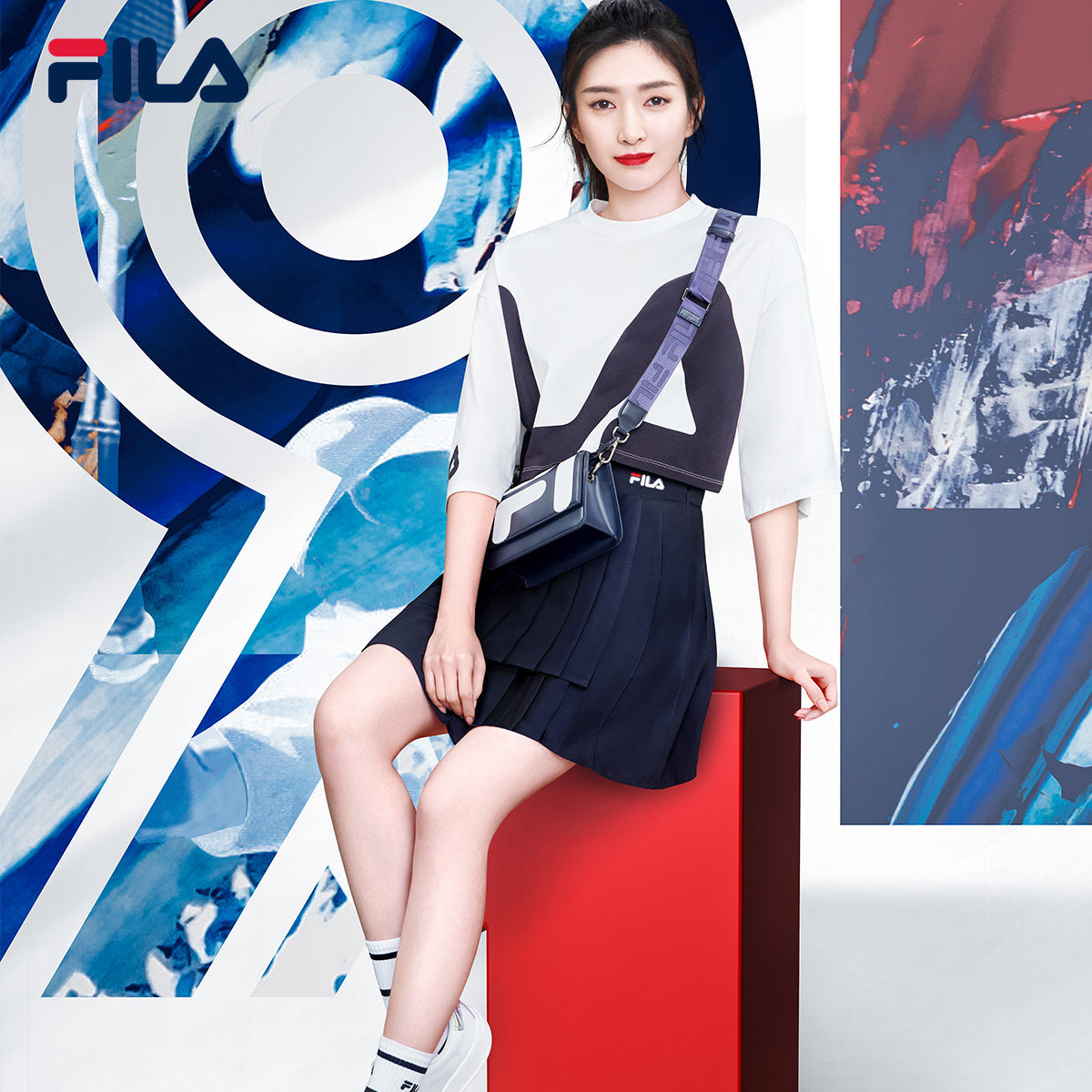 江疏影同款fila斐乐女子半身裙2021年秋季新款短裙高腰百褶裙