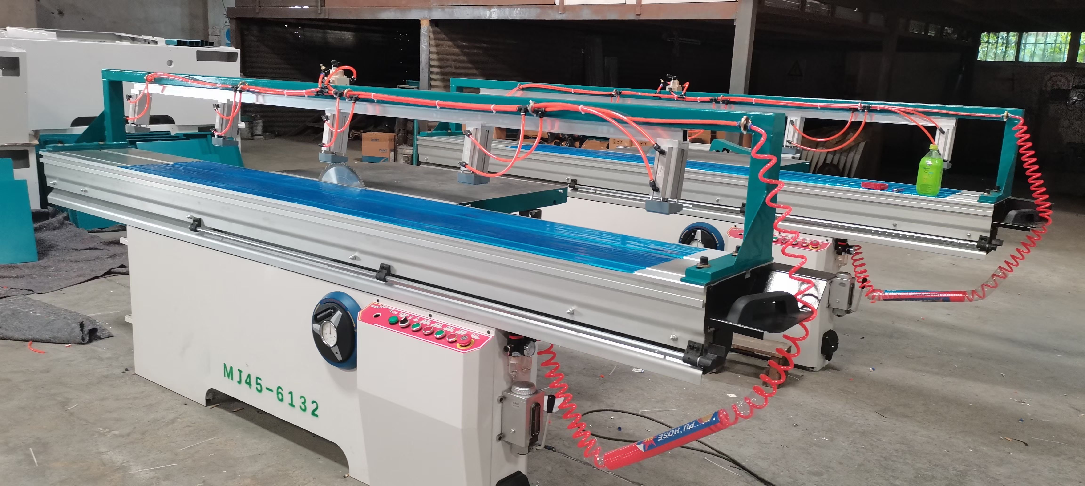 mj906128精密裁板锯仿马氏款推台木工机械开料机自动下料机台锯