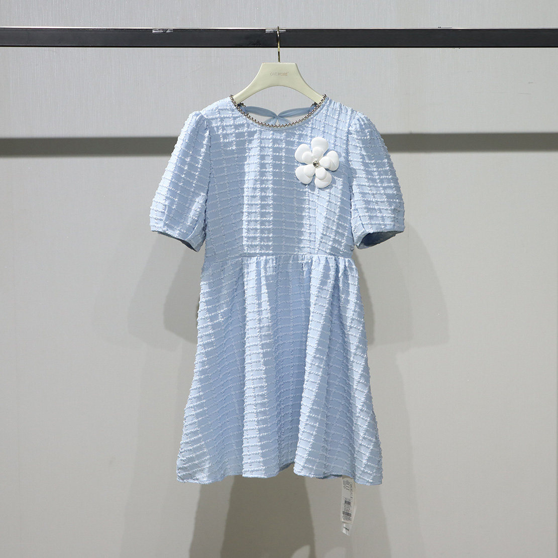 onemore文墨女装2022夏新款新款国内代购立体连衣裙