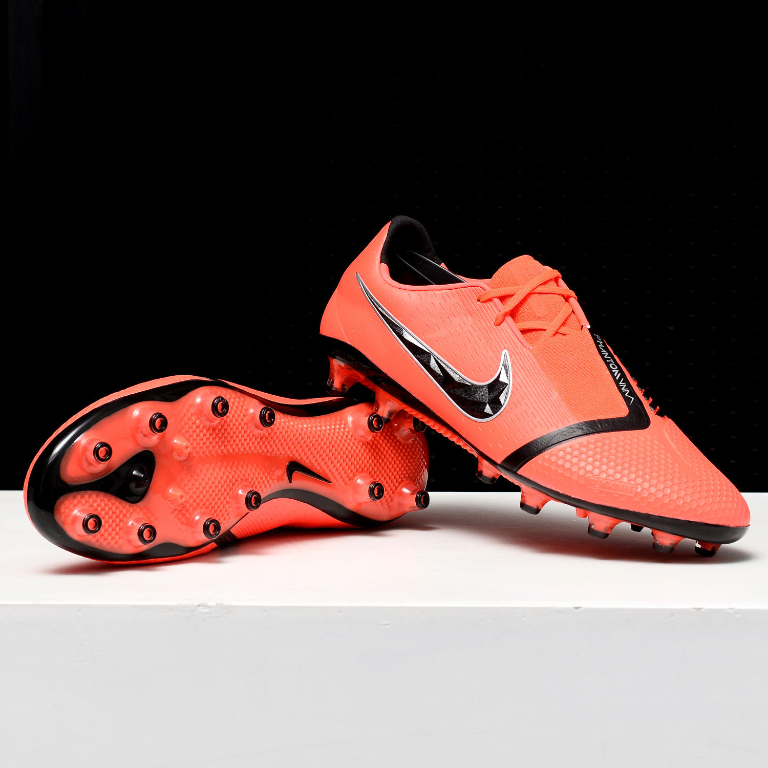 新款ao0576男女毒液训练运动足球鞋耐克正品nike
