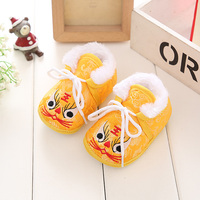 新生儿虎头鞋加绒保暖防滑袜鞋0-1岁冬季