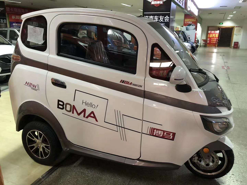 新款博马新能源国标车家家用封闭式电动三轮车电瓶车