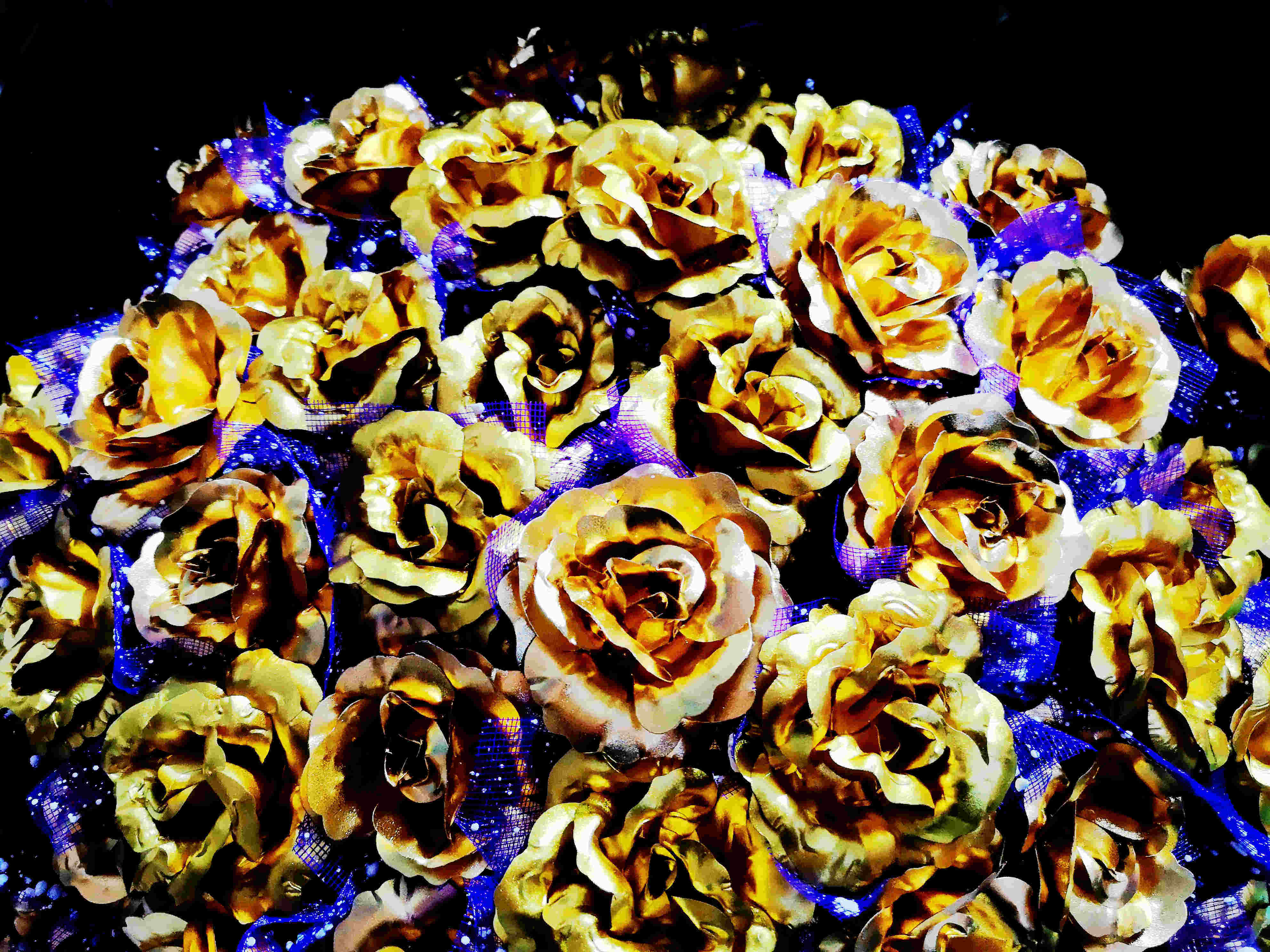 金玫瑰99朵花束24k金箔铂金玫瑰花情人节送老婆女友求婚浪漫礼物