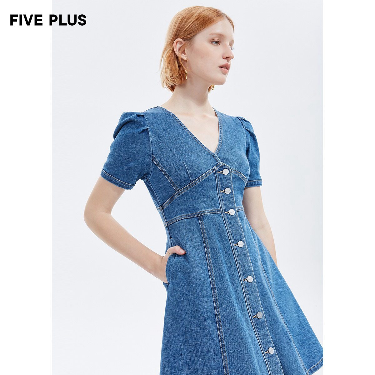 five plus女夏装v领牛仔连衣裙高腰泡泡短袖排扣短裙棉质