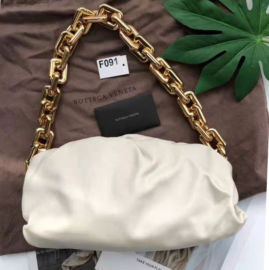 现货bv葆蝶家chainpouch经典时尚手拿包链条链条通用款女包