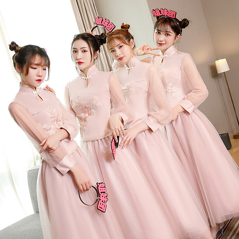 伴娘服女中式婚礼中国风闺蜜团姐妹裙2022春夏新款粉色长款礼服裙