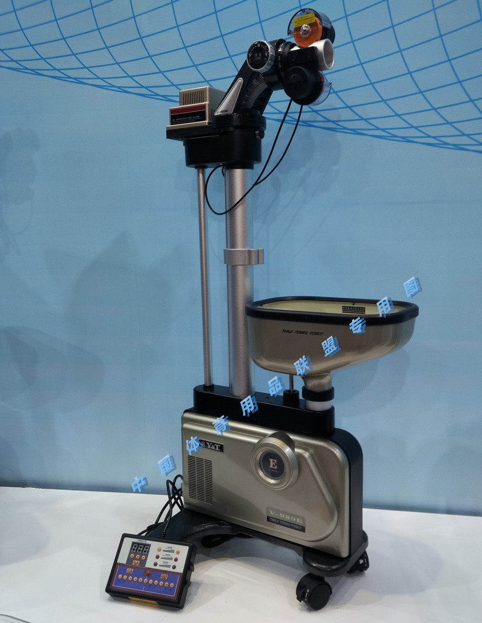 自动发球器泰德乒乓球发球机v989e落地式