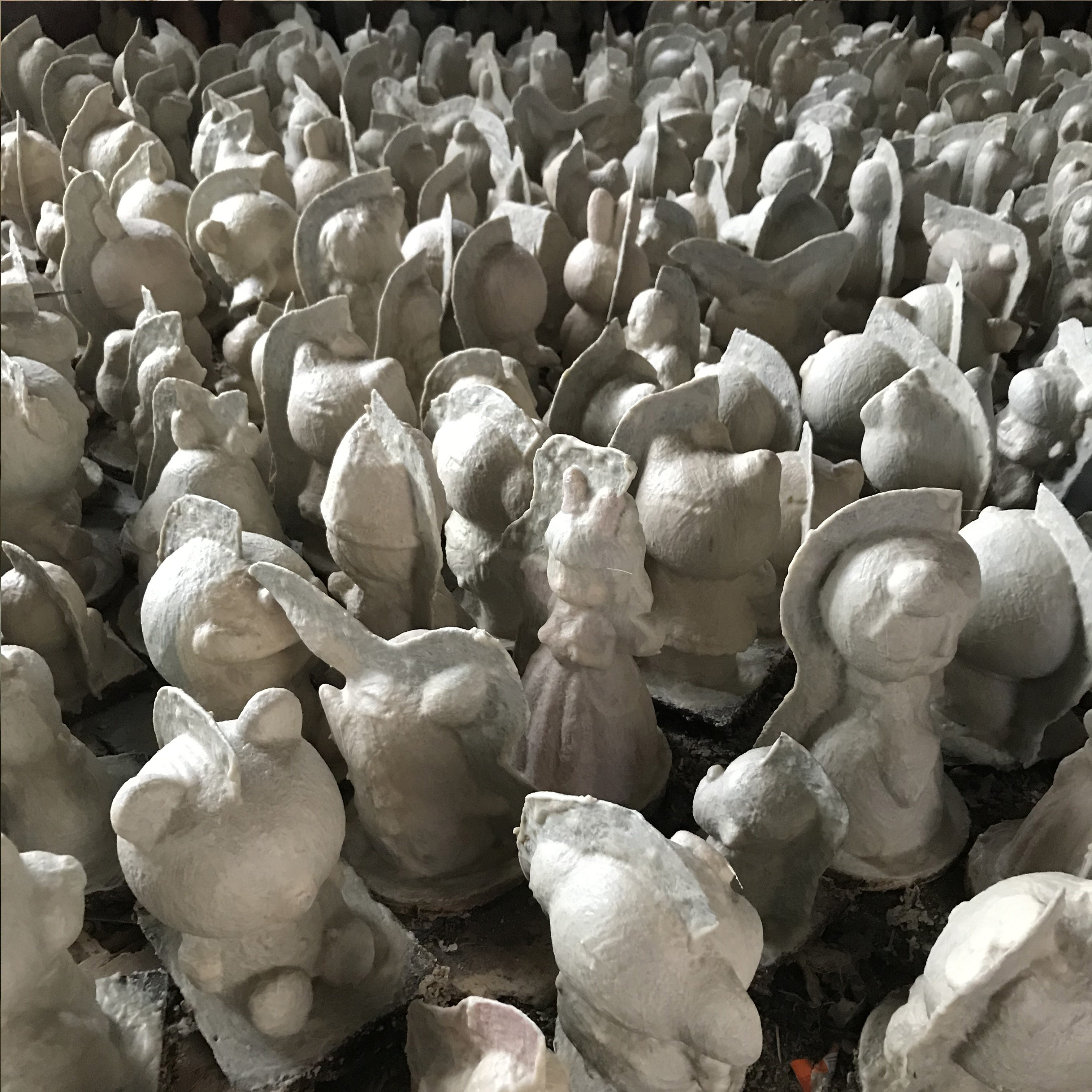 模具石膏娃娃厘米玲娜贝儿乳胶网红新款存钱白模填色