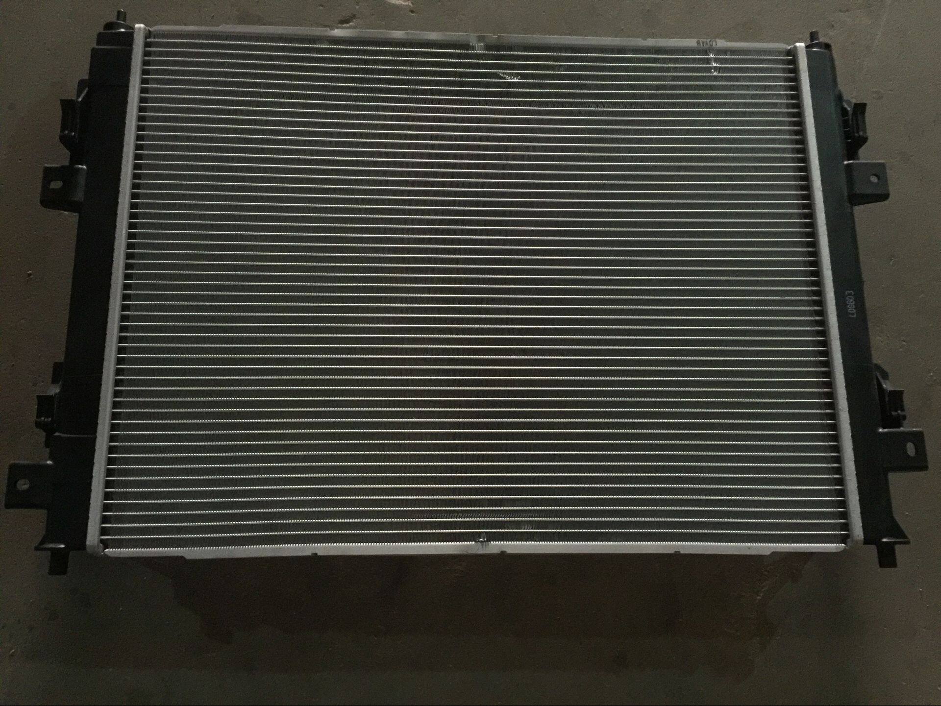 适配吉利博越16款18款水箱散热器总成原厂装车水箱