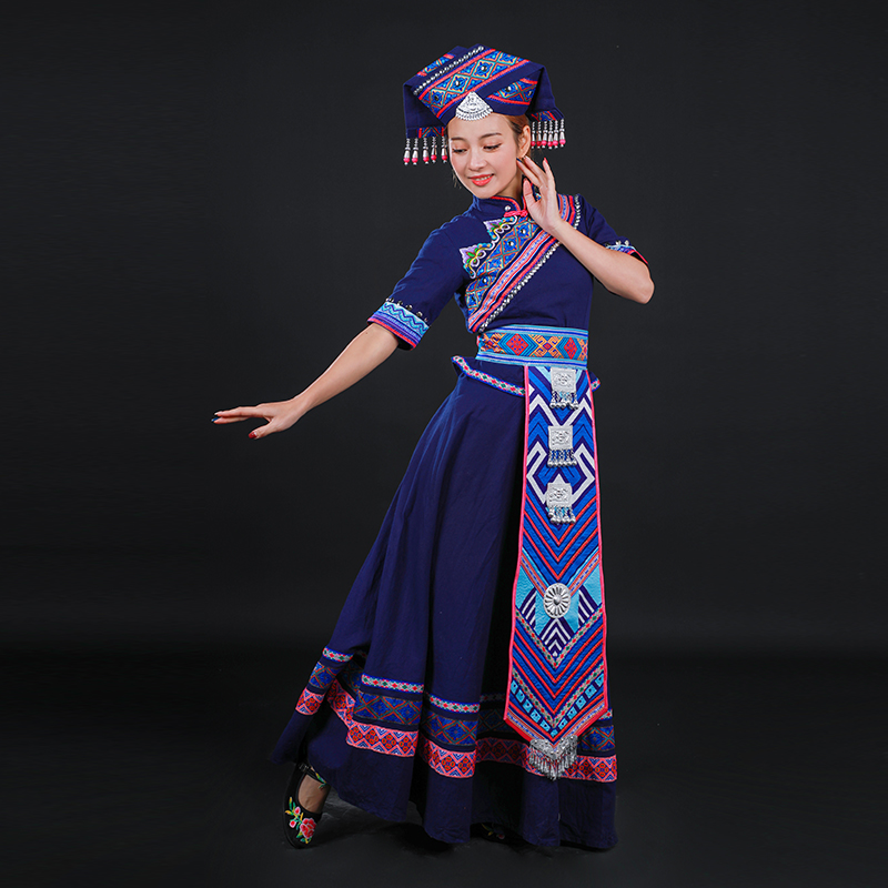 新款刺绣壮族民族服装演出服三月三广西云南节日盛装民族服装