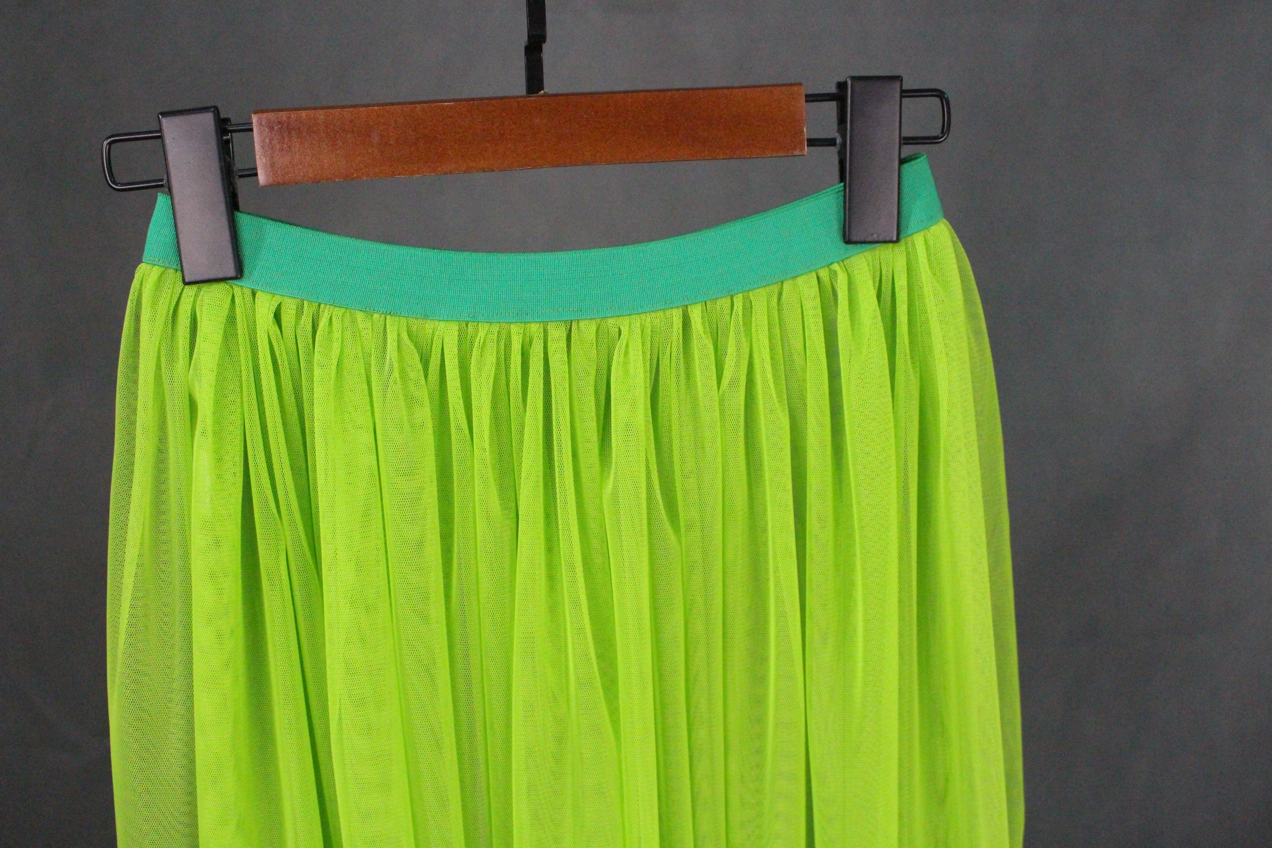 2022春夏新品荧光绿曡蓬蓬绿色纱裙半身裙大半身裙