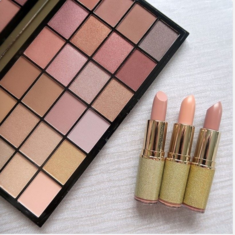 现货清仓makeuprevolution限定金银玫瑰金24色眼影网红盘英国